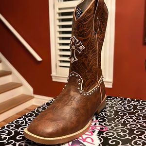 Blazin Roxx Kid Boots “Cross”- BRAND NEW w/ BOX!